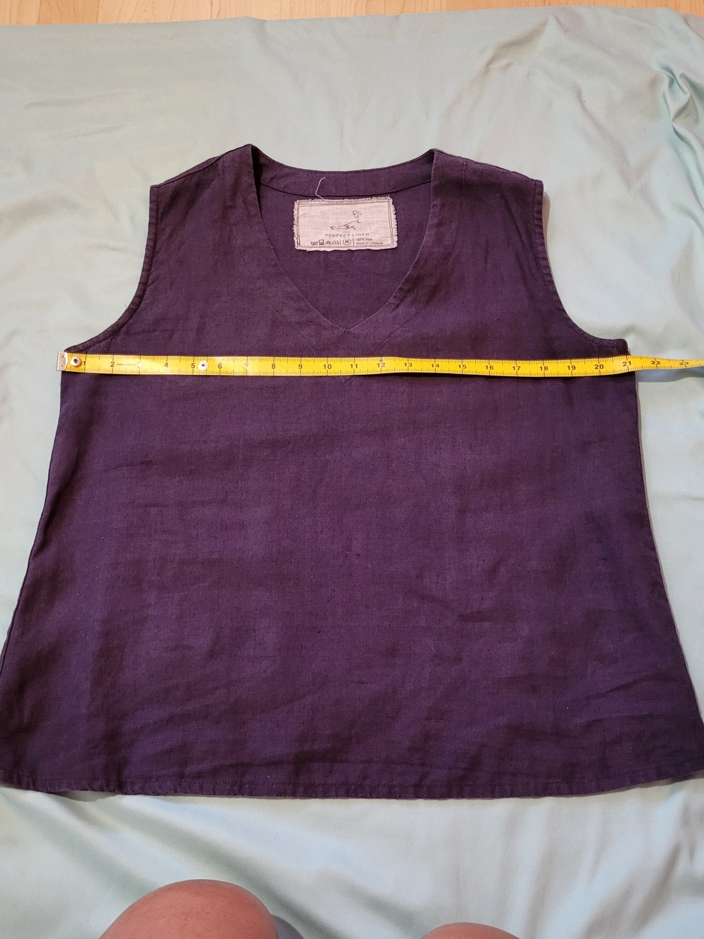 Not Perfect Linen Vienna V neck Linen Tank Top in Eggplant, GUC - Picture 5 of 8